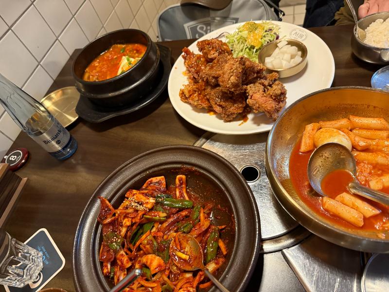 Guter Koreaner in Hamburg: Seoul Station in Hamburg besucht